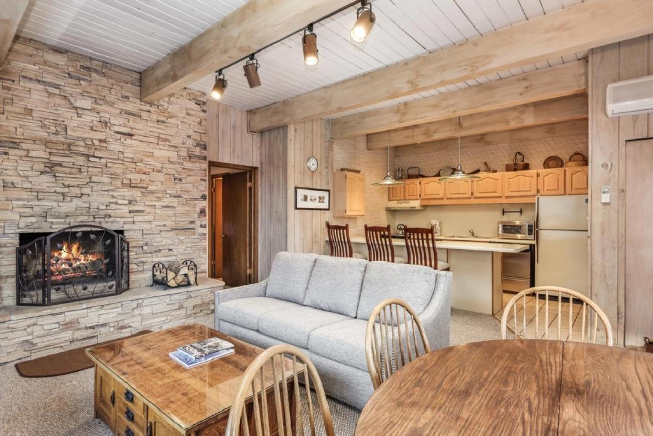 Chateau Dumont Unit 15, Spacious Top Floor Condo, Two Blocks From Aspen Mountain Exterior photo